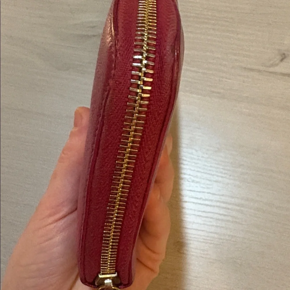 Miu‎ Miu Fuchsia Leather large Wallet 8.5